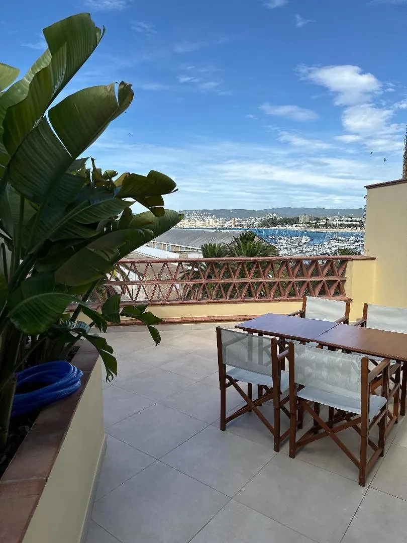 Duplex Amb Terrassa I Vistes Al Mar By Apartaments La Catifa location